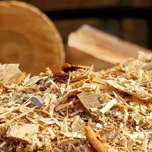 Лиственные опилки оптом в Подольске и других различных марок заказать от 16 тонн